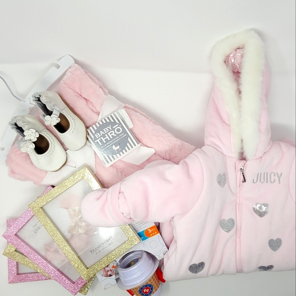 Little girls baby bundle box pink 0-12 months - Picture 1 of 8